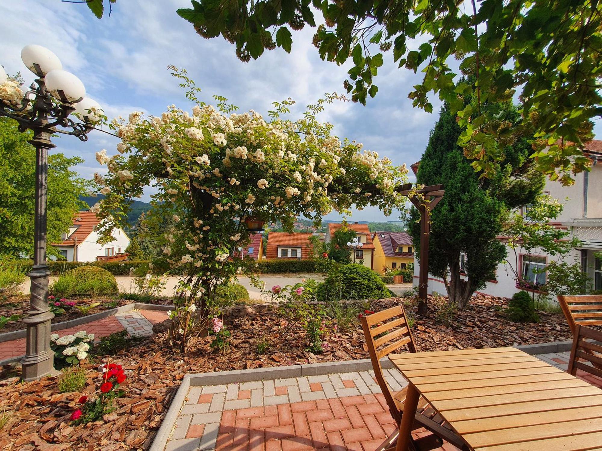 Hotel Klostergarten Eisenach Bagian luar foto
